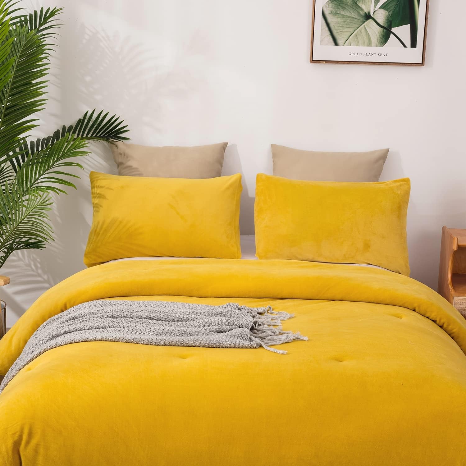Mustard Yellow Velvet Comforter Set Queen Plush Flannel Fluffy Yellow Bedding Comforter Set Micromink Sherpa Warm Heavyweight Winter Comforter for Women Men Adults Teens